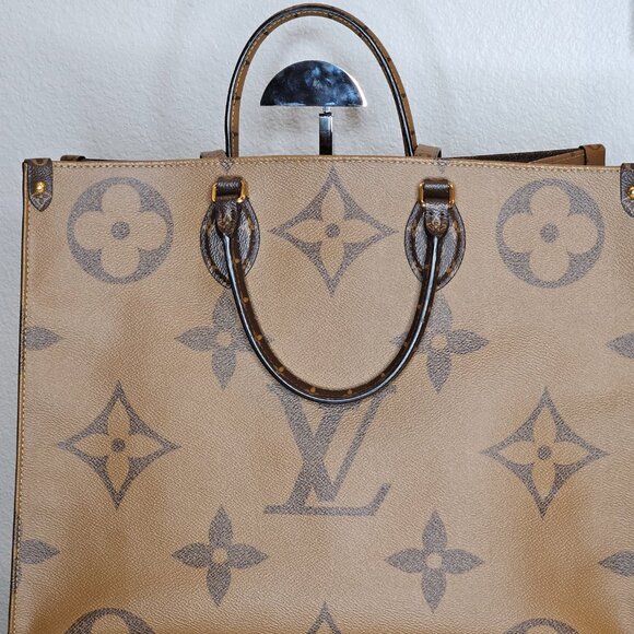 Louis Vuitton On The Go Giant Reverse GM - Picture 2 of 13